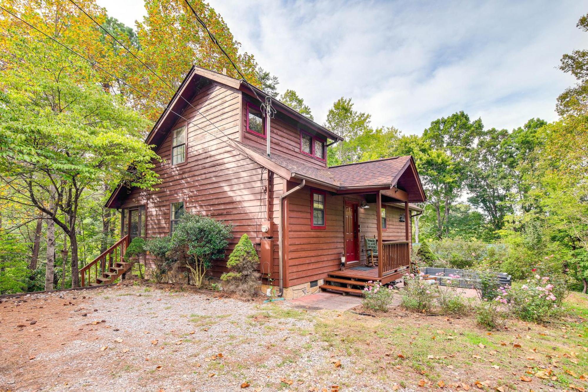 Pet-Friendly Sevierville Rental With Private Hot Tub Экстерьер фото