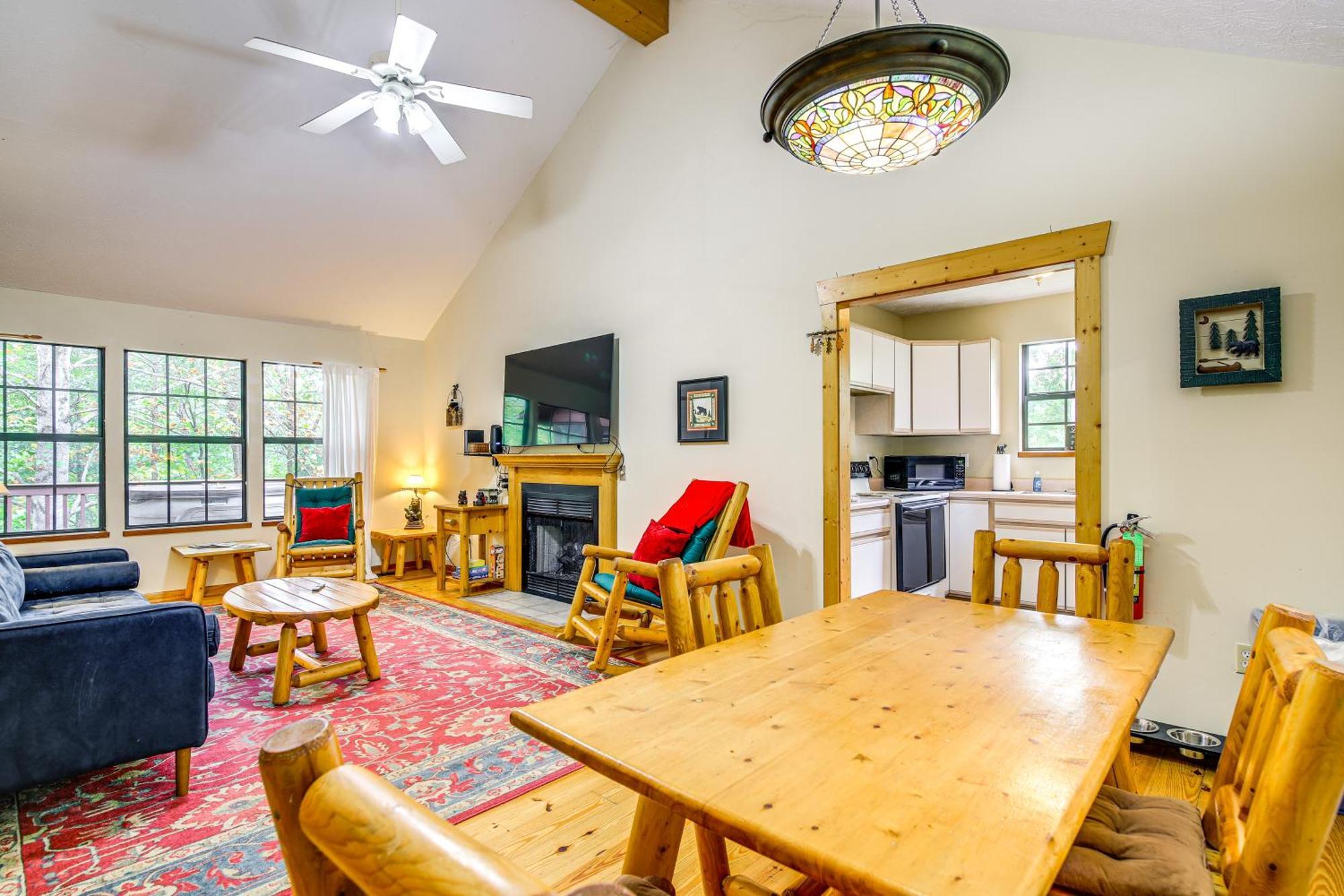 Pet-Friendly Sevierville Rental With Private Hot Tub Экстерьер фото